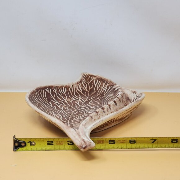 Vintage 1978 Leaf Shaped Ceramic Ashtray Brown and White Retro Mid Century Style - Picture 7 of 8